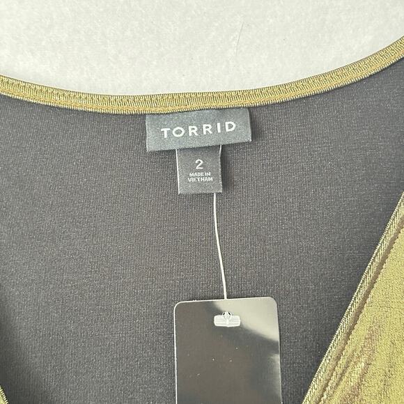 Torrid Top Liquid Shine Peplum Blouse Sz 18/20 Gold Metallic Party New - Picture 8 of 11